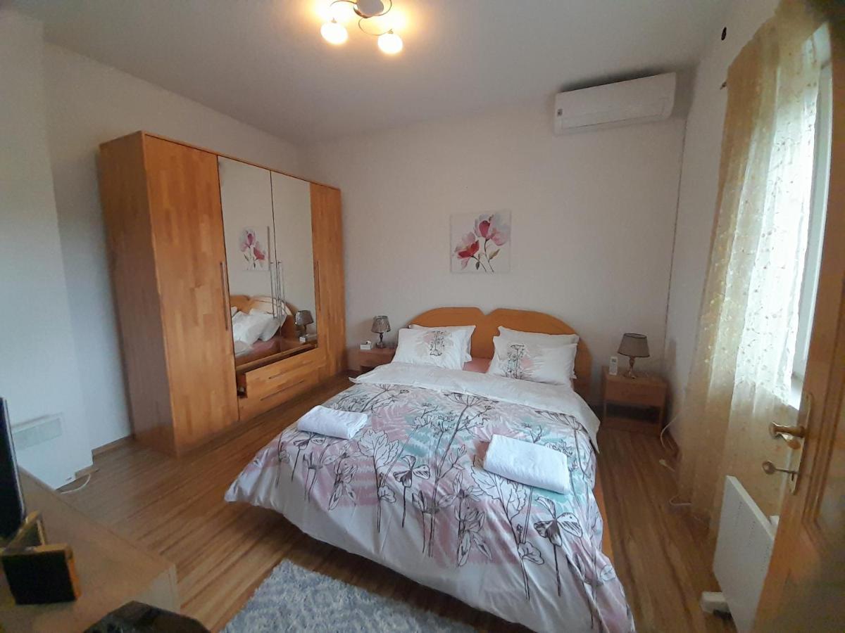 River Bank Apartments & Castle View بيهاتش المظهر الخارجي الصورة