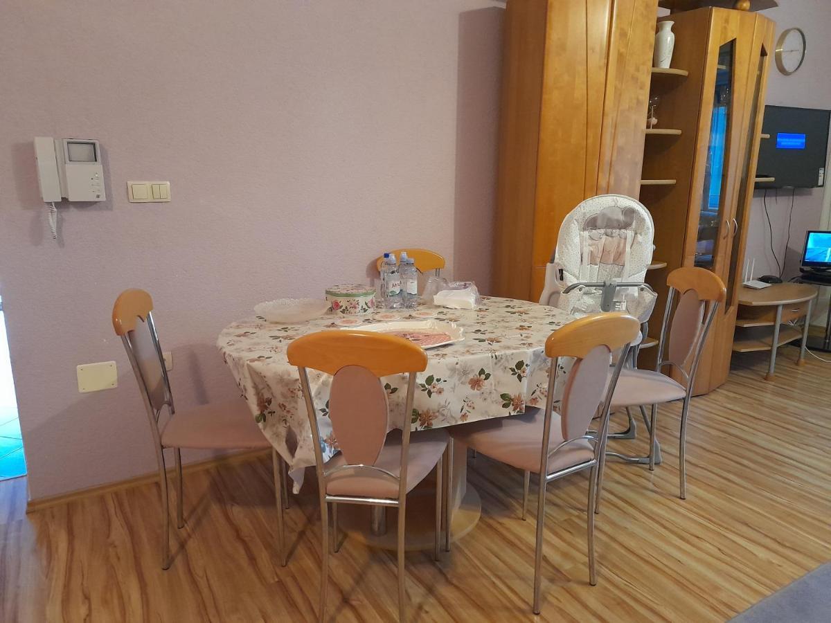 River Bank Apartments & Castle View بيهاتش المظهر الخارجي الصورة