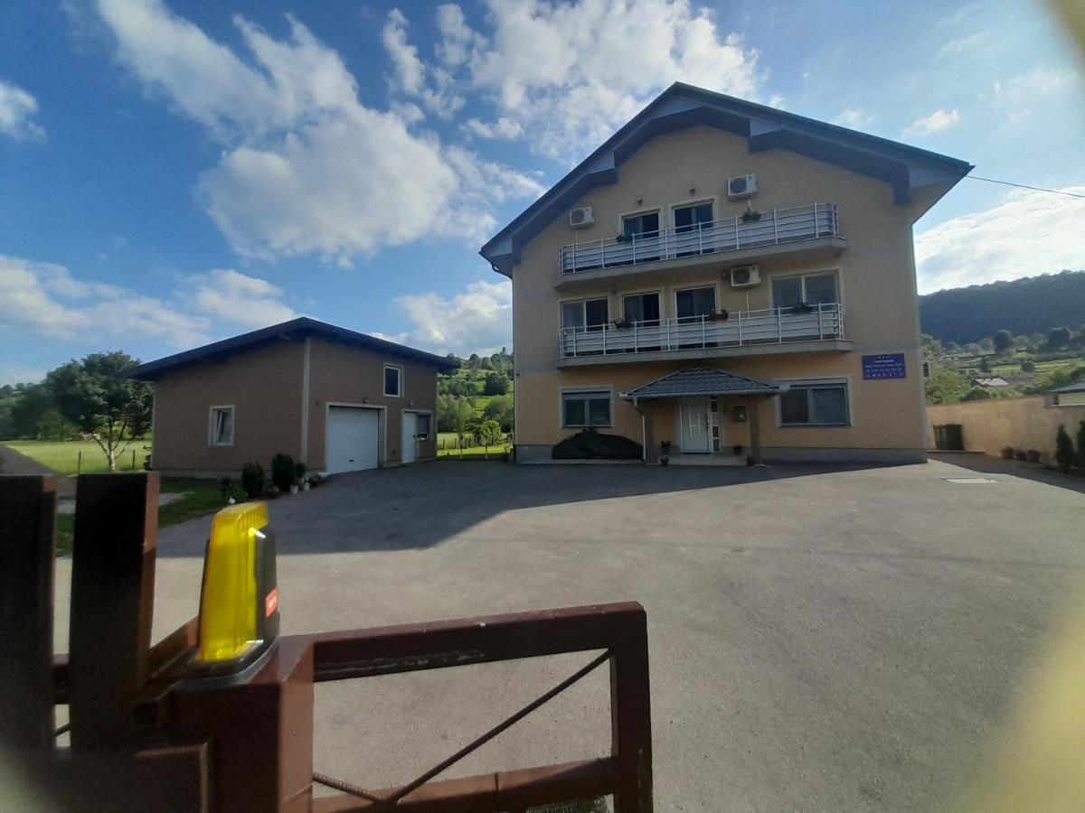 River Bank Apartments & Castle View بيهاتش المظهر الخارجي الصورة