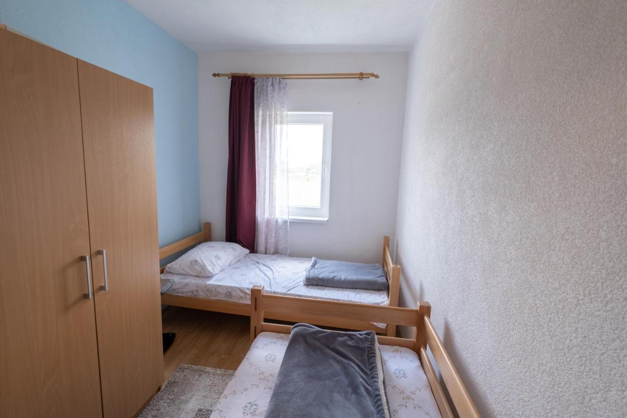 River Bank Apartments & Castle View بيهاتش المظهر الخارجي الصورة