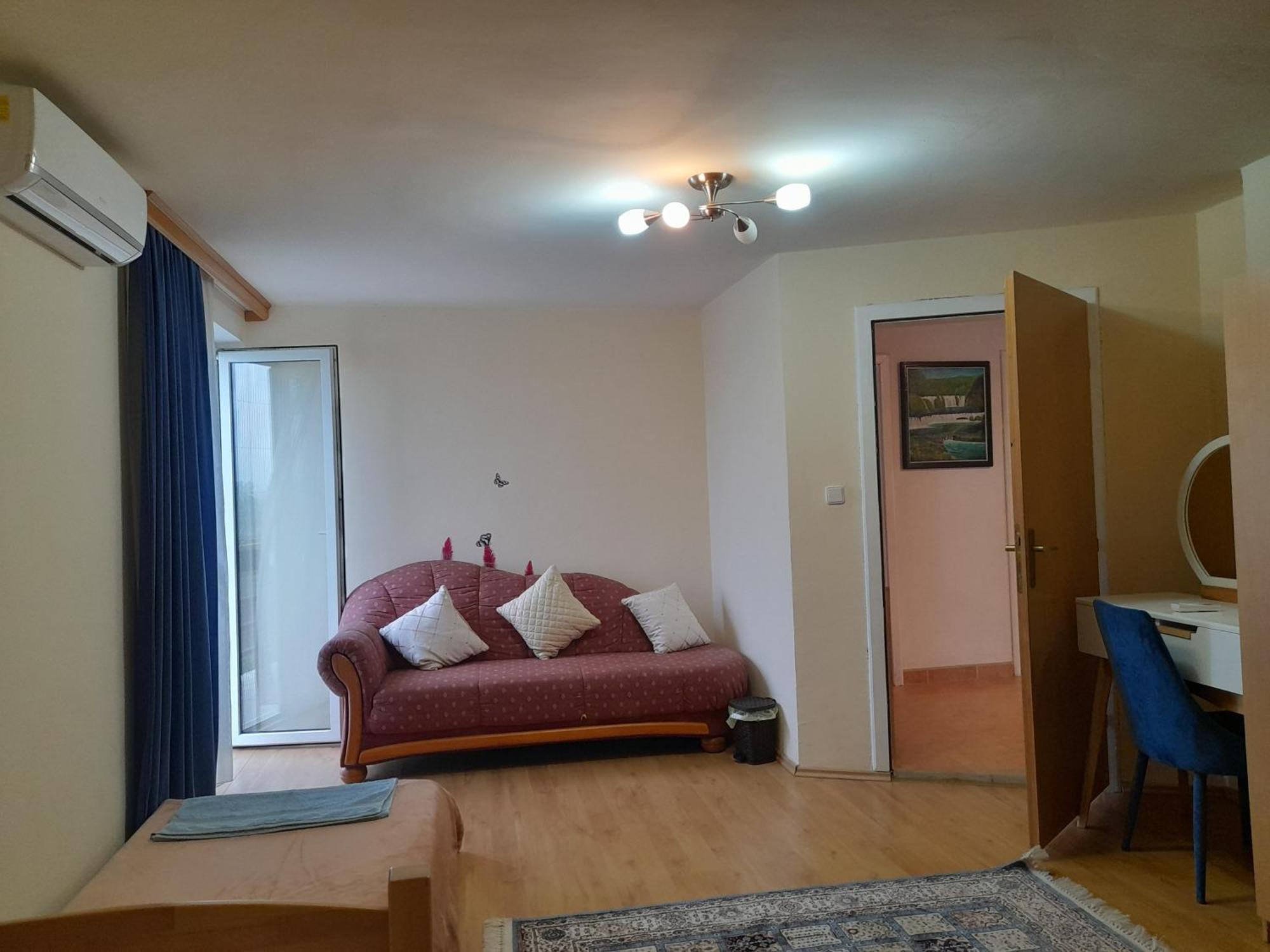 River Bank Apartments & Castle View بيهاتش المظهر الخارجي الصورة