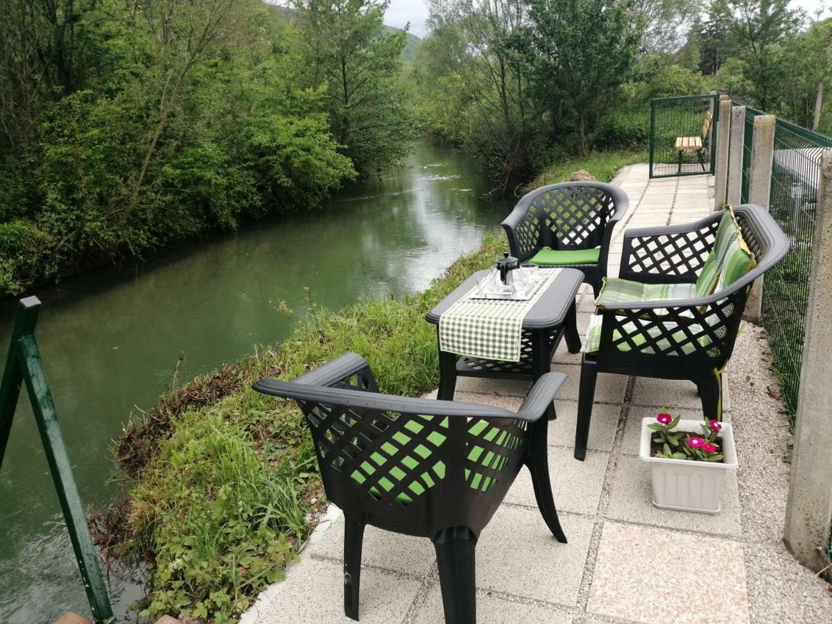 River Bank Apartments & Castle View بيهاتش المظهر الخارجي الصورة